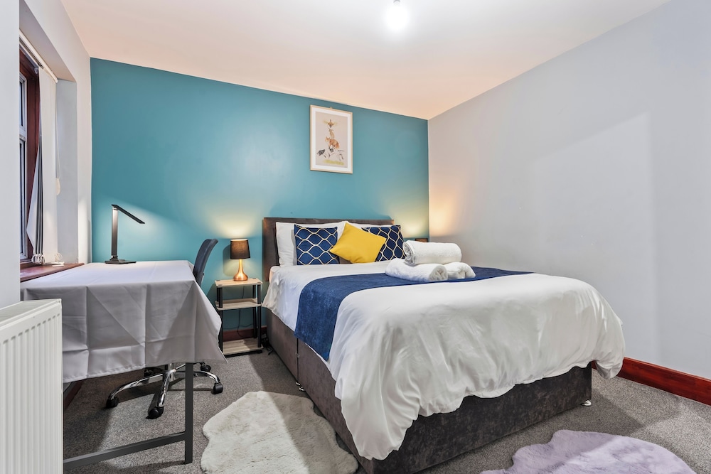 Luxury London Apartment With 3 Bedrooms