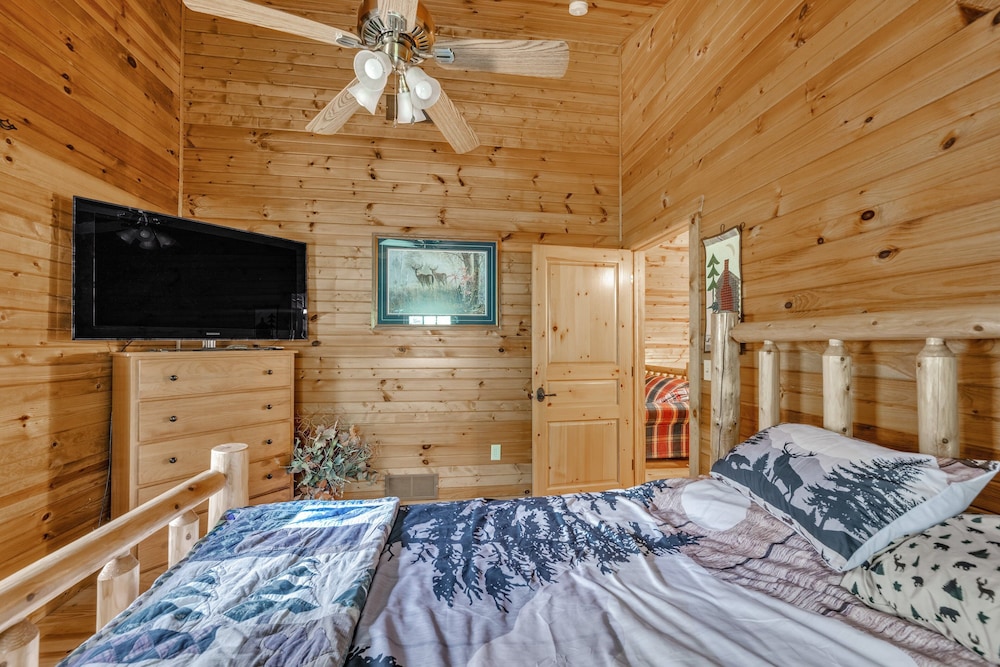 Woodlands Cabin Retreat In Oxford 2 Bedroom Cabin