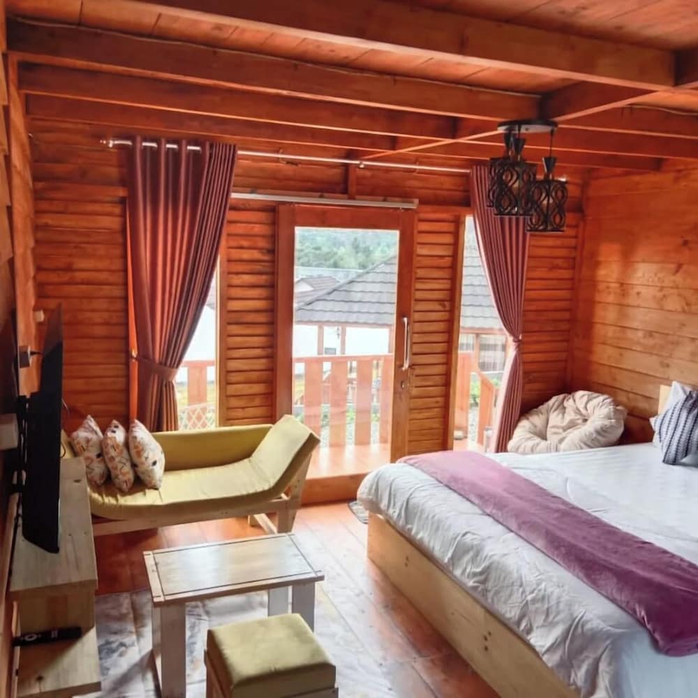 Diamond Cabin House