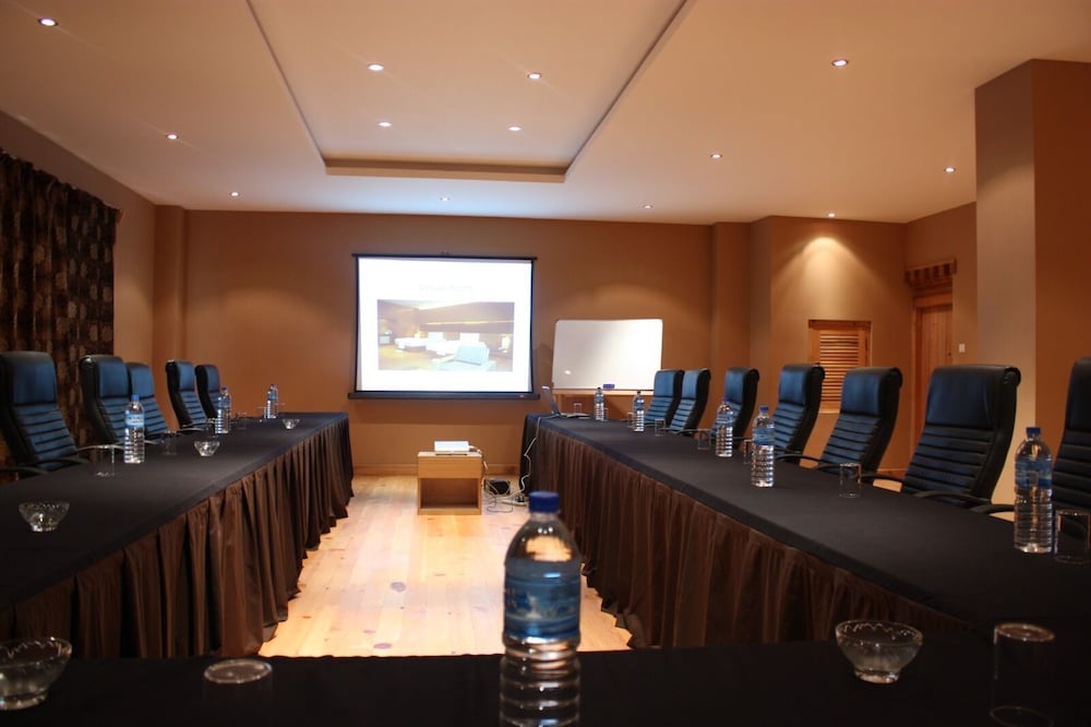 meeting & event spaces