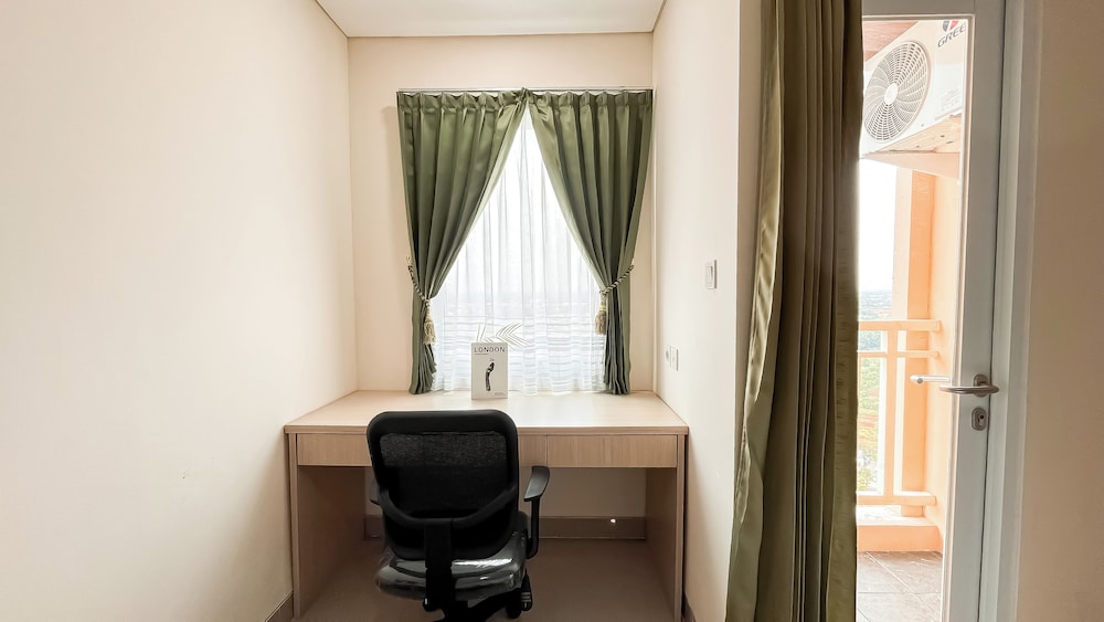 Simply And Homey Studio Room Apartment B Residence