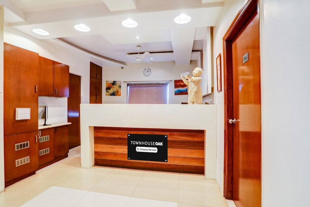 Blissful Stays at Ramdaspeth Downtown