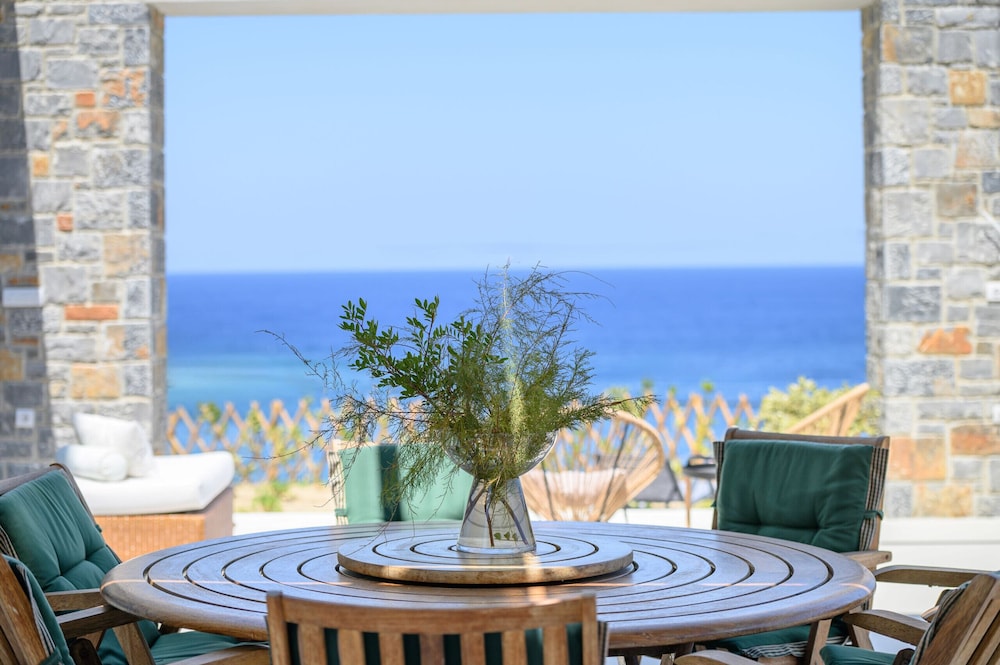 Theasea Luxury Residence