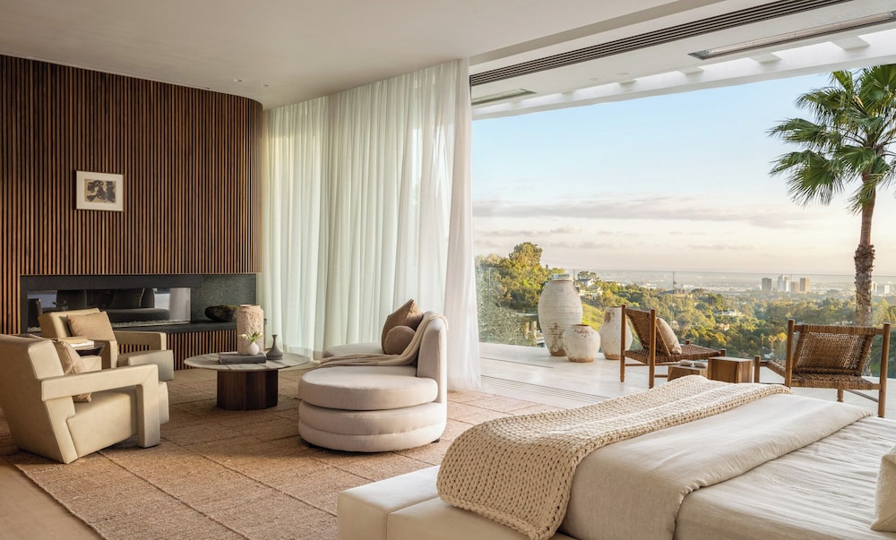 Stradella Mansion - Epitome of Luxury Living in This Breathtaking Bel Air Estate