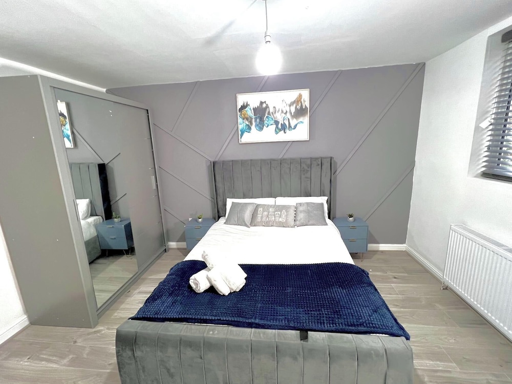 Stylish Spacious 1Bd Apt-kingbed-10min Heaton Park