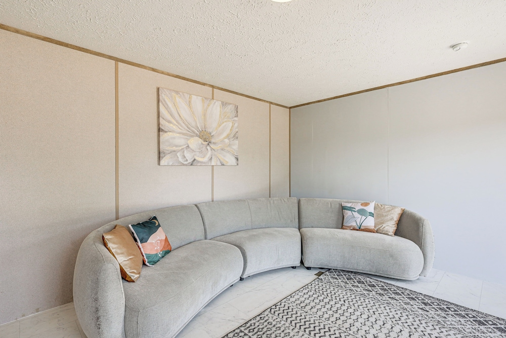 Pet-friendly Kempner Escape Near Parks & Trails!
