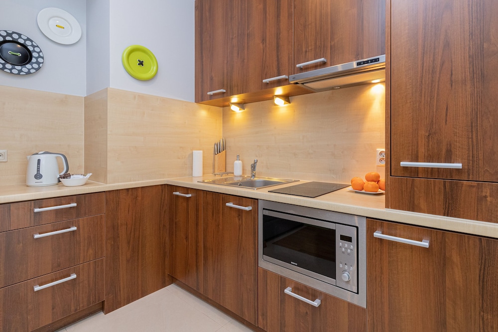 4 Pory Roku Jastrzębia Góra by Renters