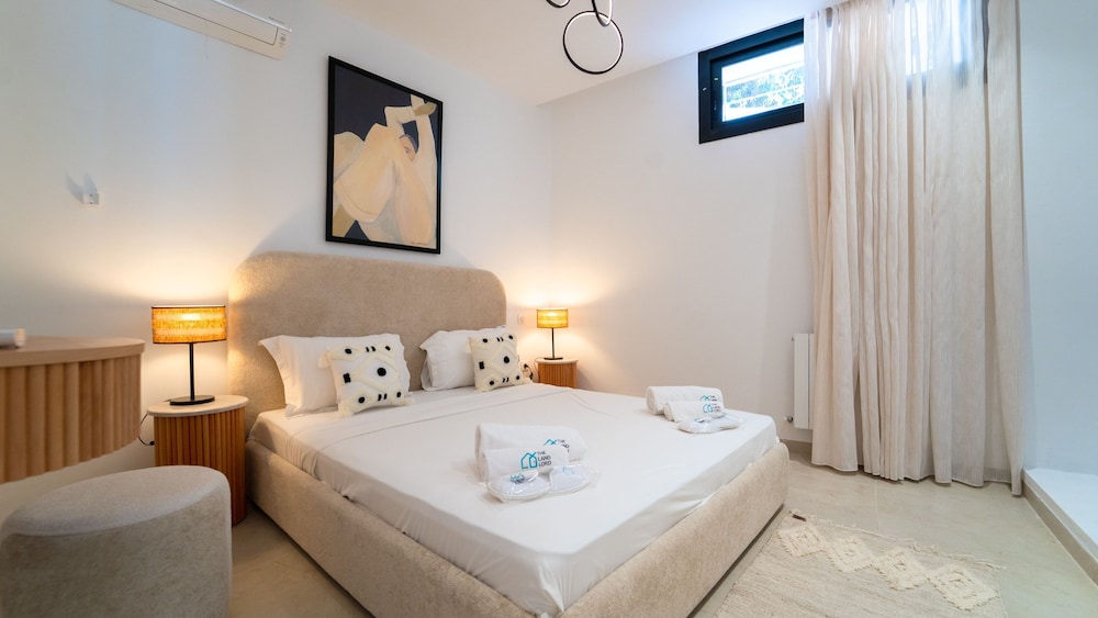 Villa Malaga Luxury for 10 in Central Marsa