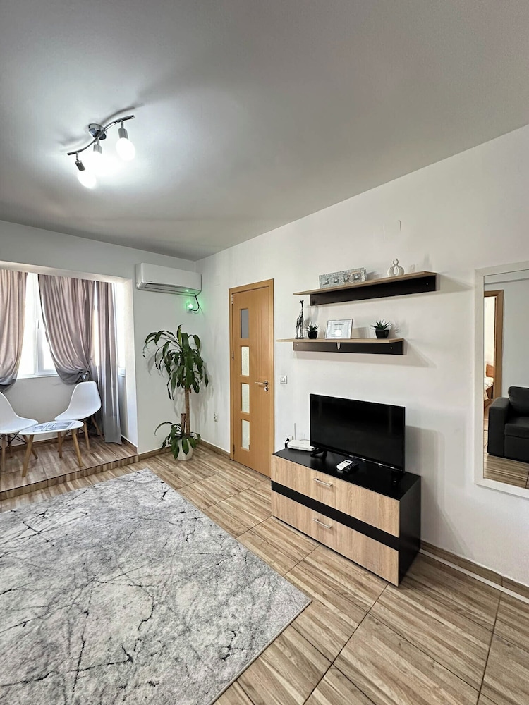 Sunrise Apartments City Center