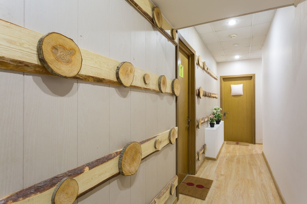 RedHouse Studio Apartment