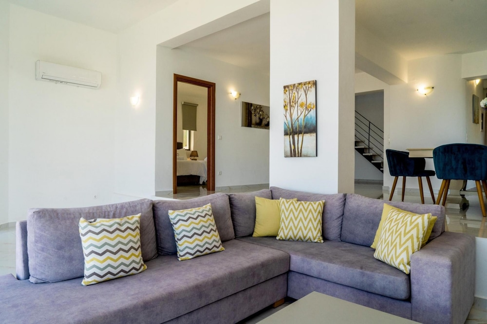 Joy of the Sea Villa view 5