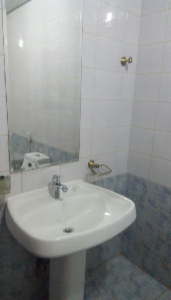 Al Raha Garden Furnished Apartments 2