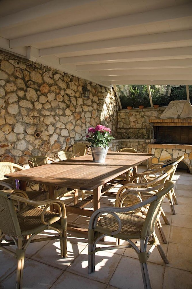 Mira Resort