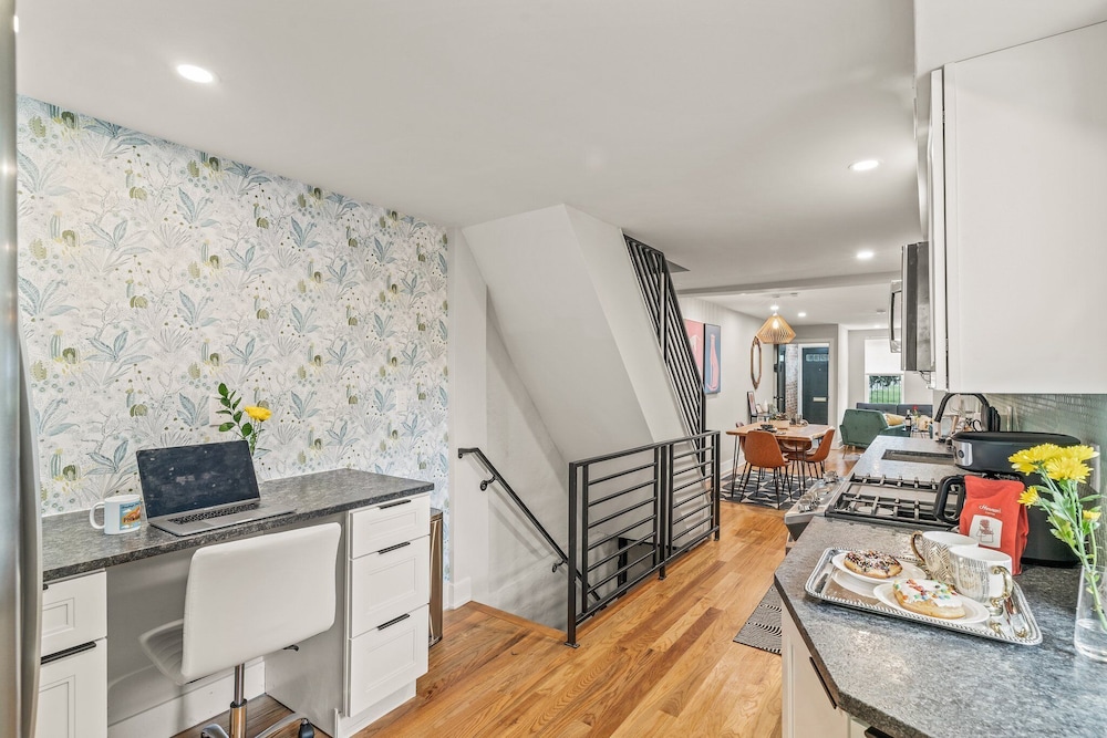 Stylish 3-Bedroom Home in Philly - Property Image 16