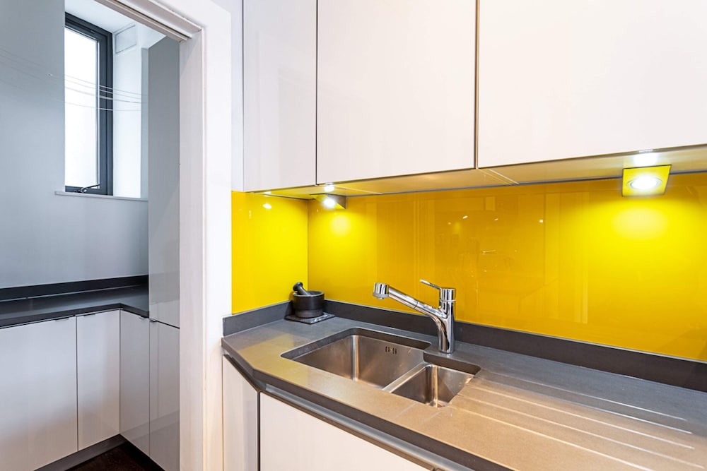 Exmouth Market Apartment