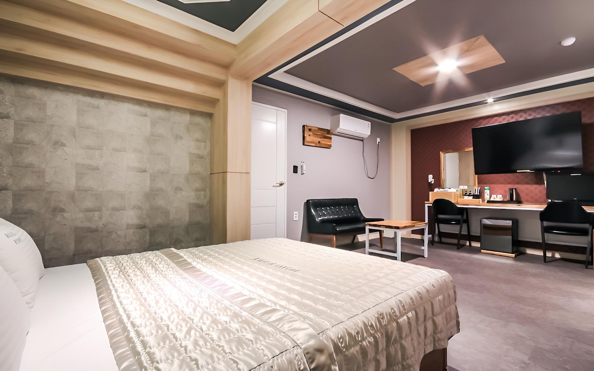 Gumi Wonpyeongdong Hotel Ruby view 3