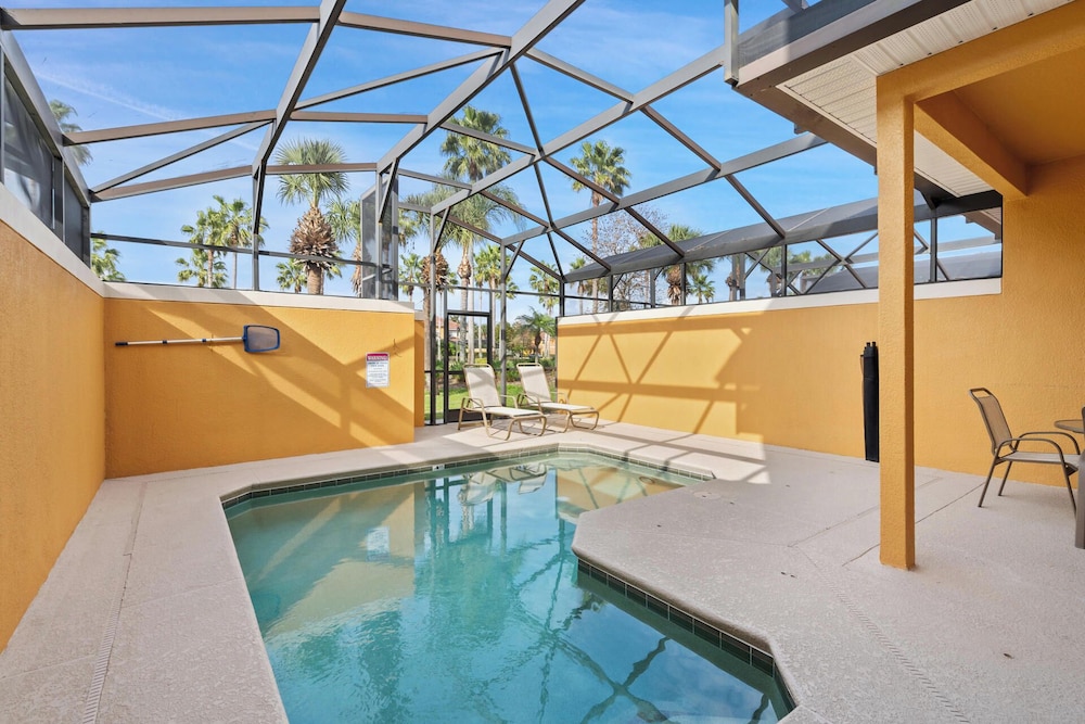 8963 Majesty Palm Rd