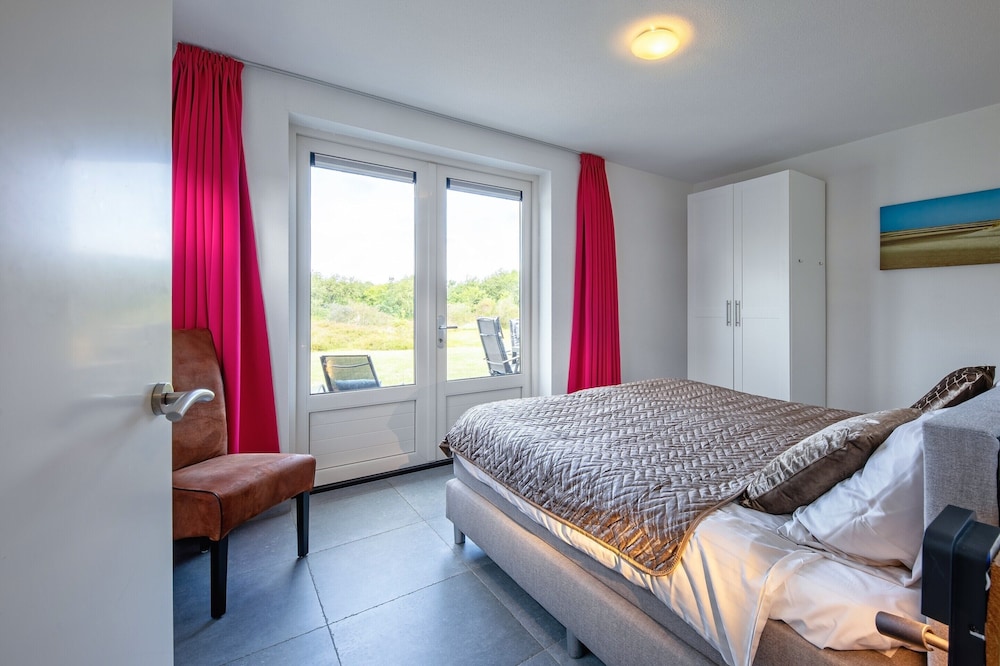 Holiday Home With Pets-friendly
