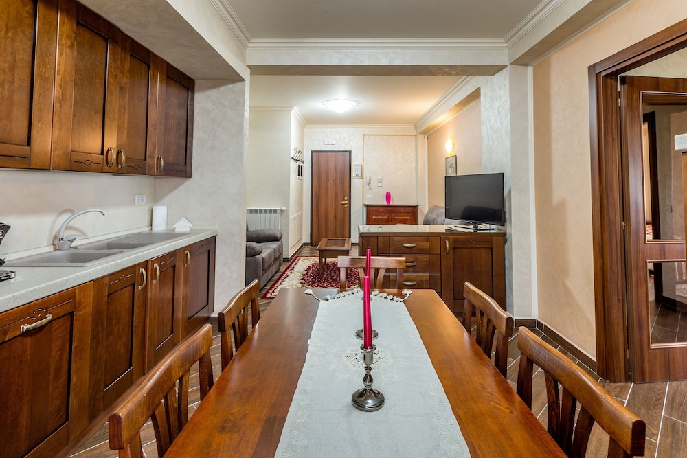 Aparthotel Luxury Ovidiu Mamaia