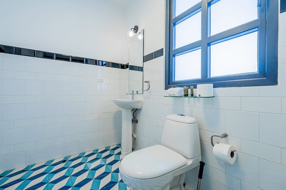w Amazing 2BR in Santa Ana