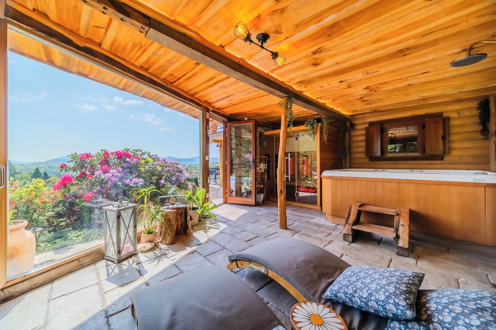 Castle View Haven With Wellness And Pool