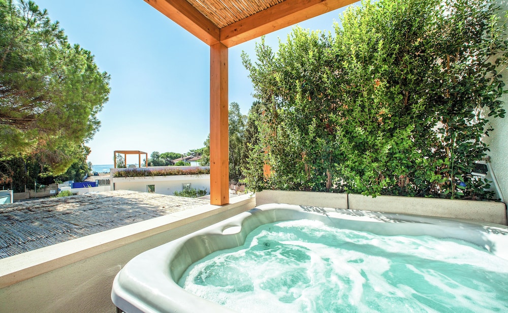 NoHa Lifestyle Hotel