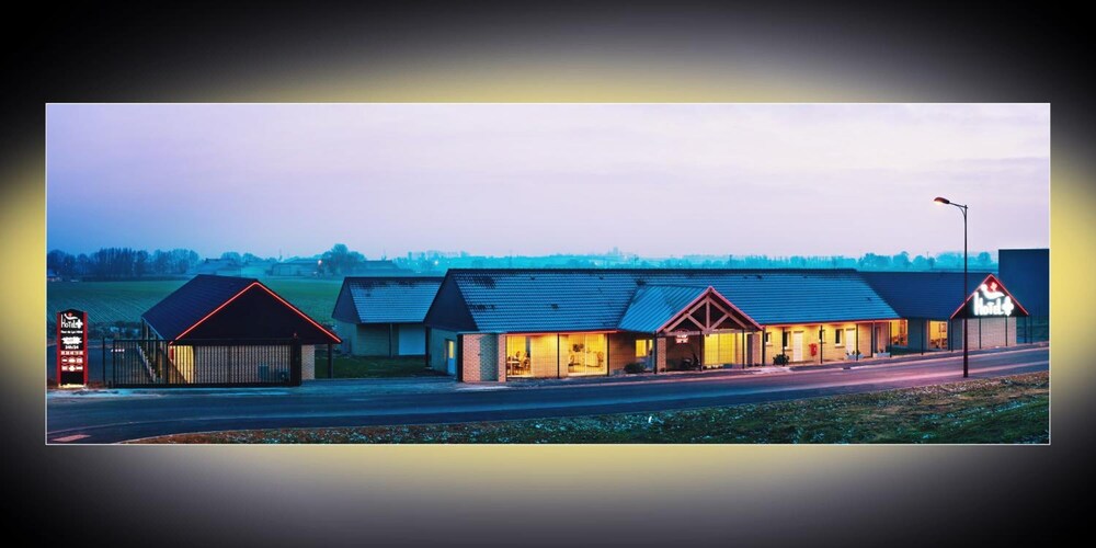 Hotel Fleur De Lys - Property Image 13