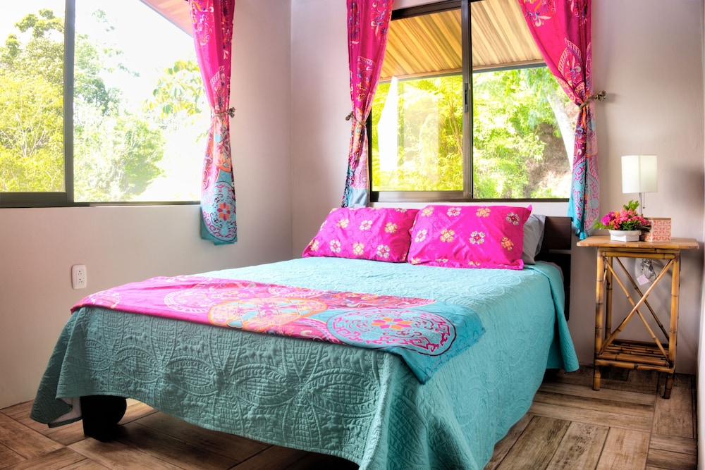 Valley of Dreams Eco Lodge