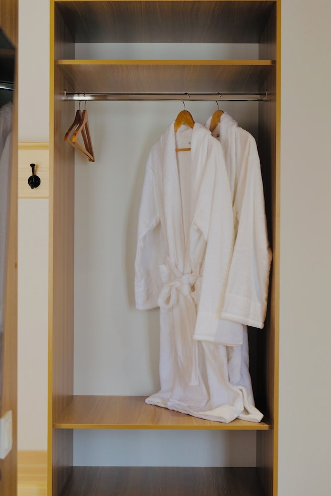 saada boutique studios