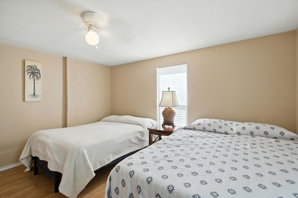 Desert Haven Cozy 2-Bedroom Mobile Home Near NMSU 2 Home