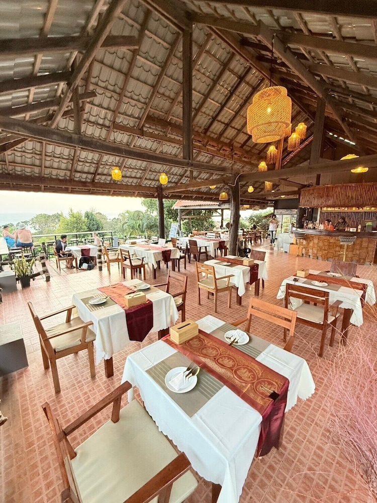Phumala Lanta Seaview Resort