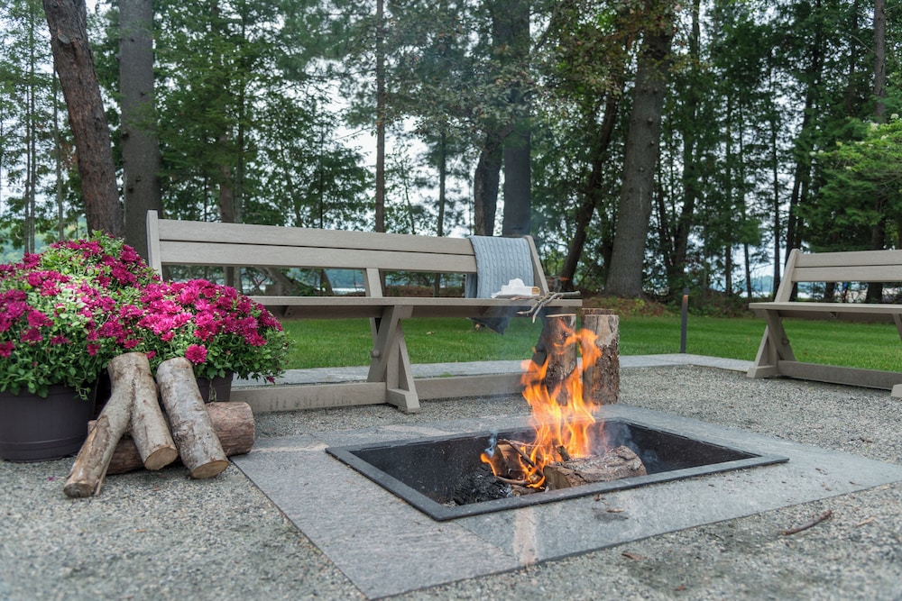 Haliburton Post House