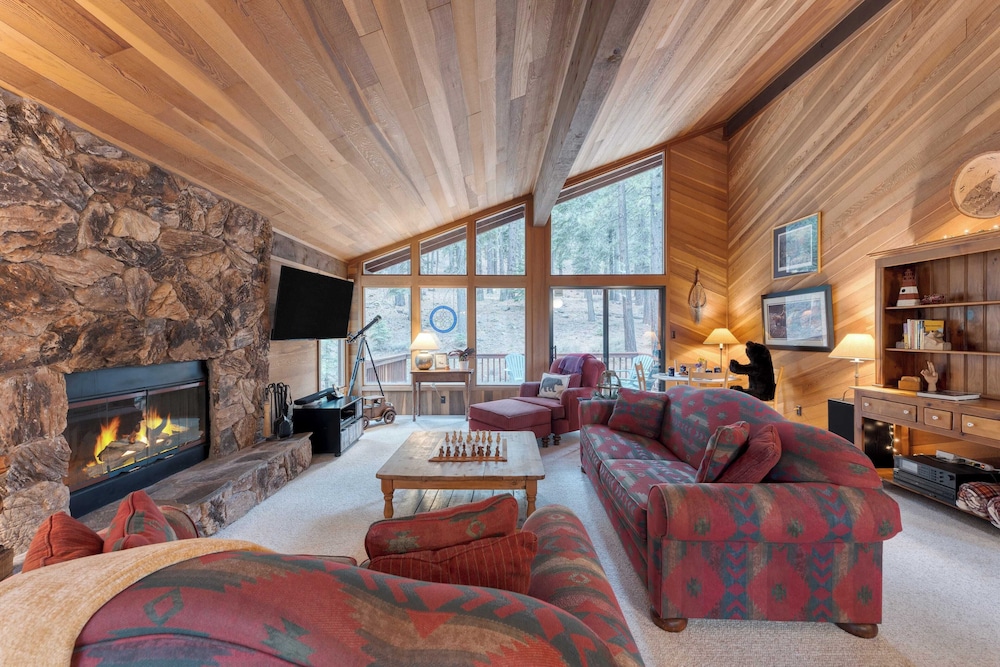 Northstar Hideaway by Avantstay 5mins to Skiing!