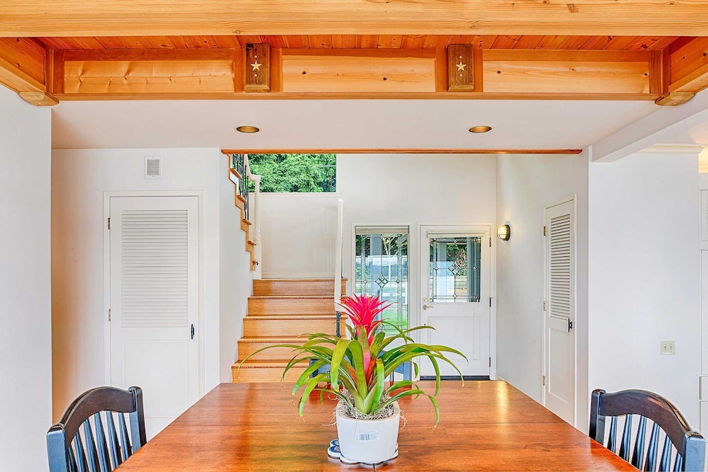 Four Stone Beach House