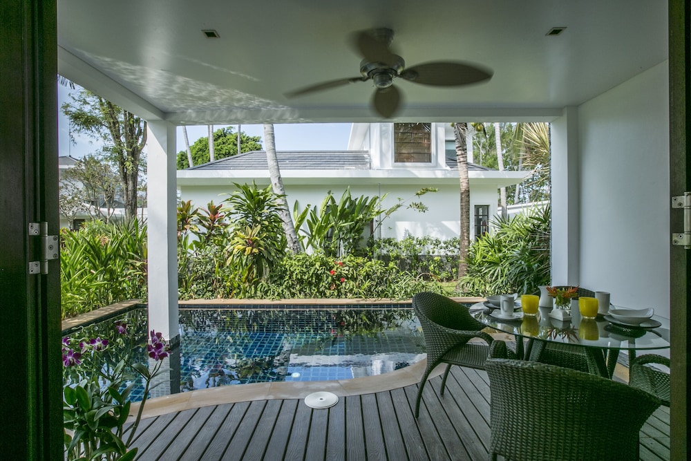 Lotus Samui
