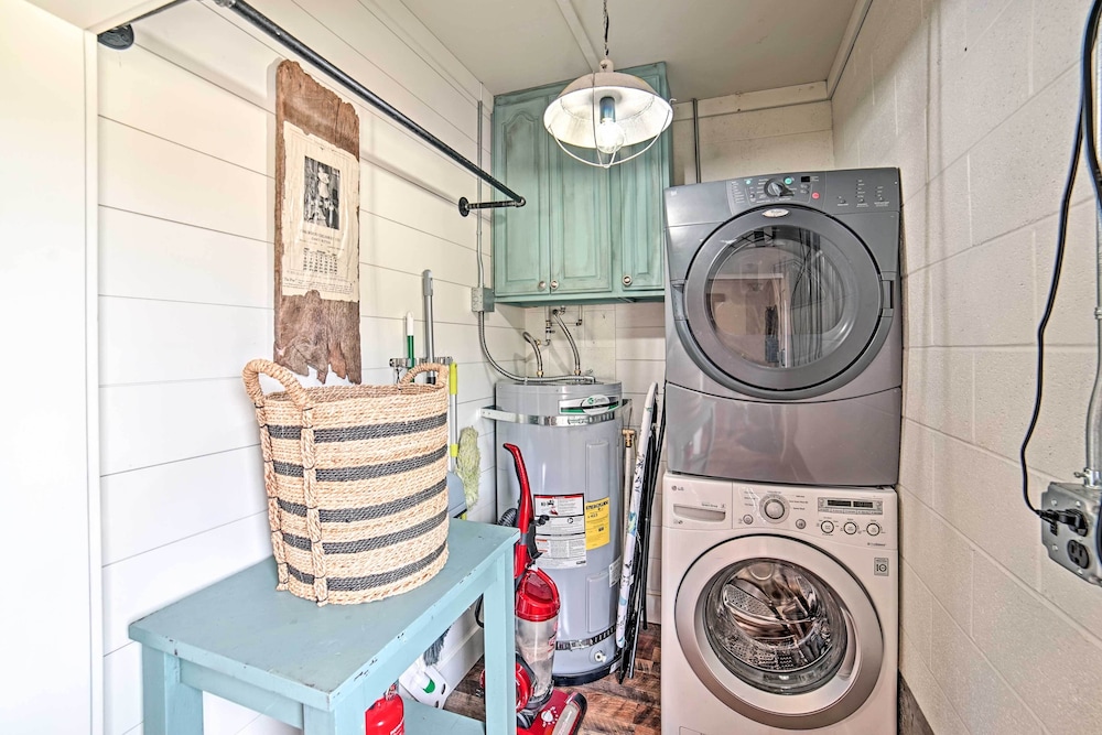 'milk Parlor' A Vintage-chic Country Retreat view 3
