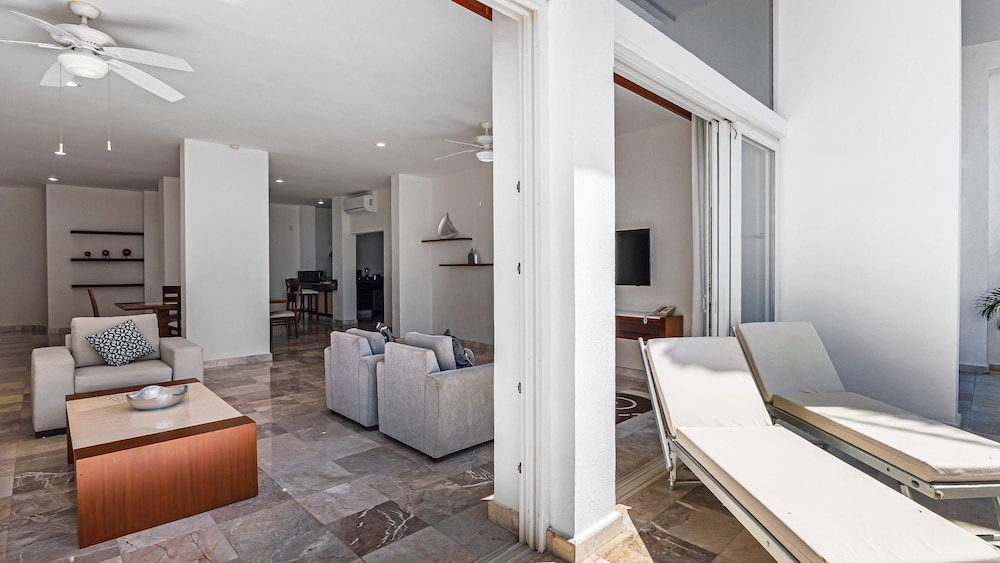 HOLT Grand Miramar Residences
