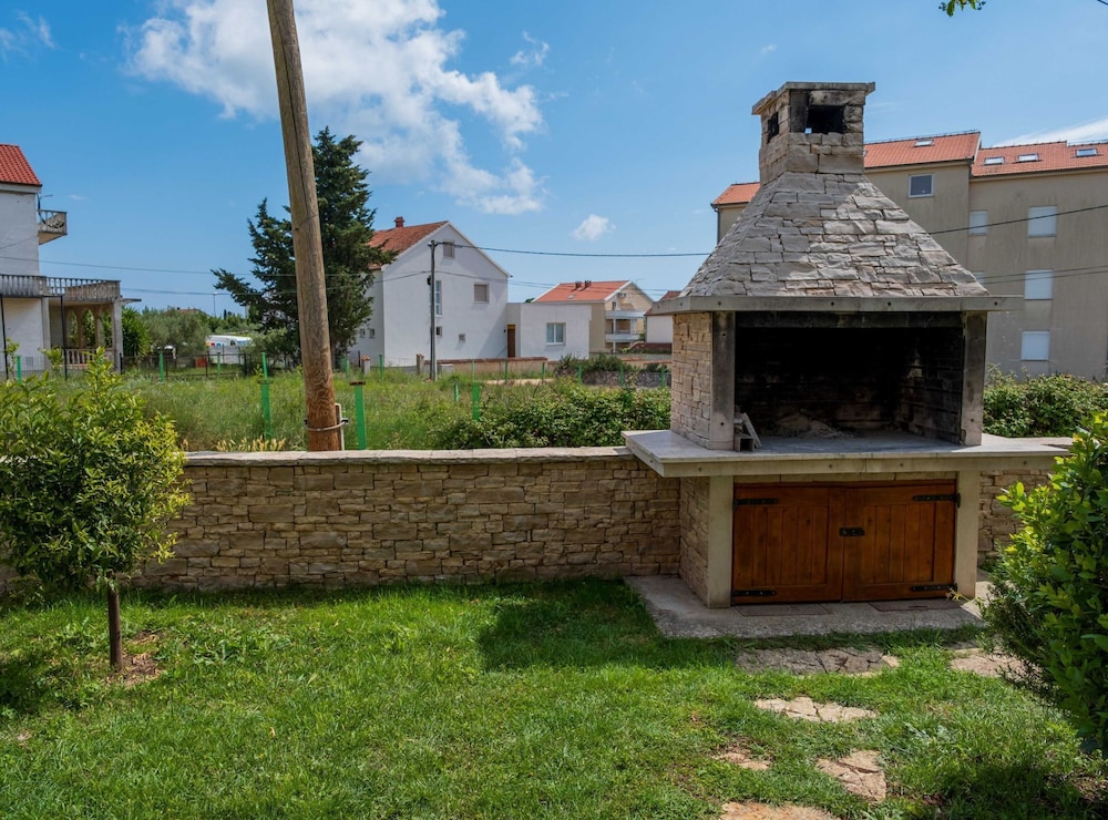 Charming Three Bedroom House Turanj