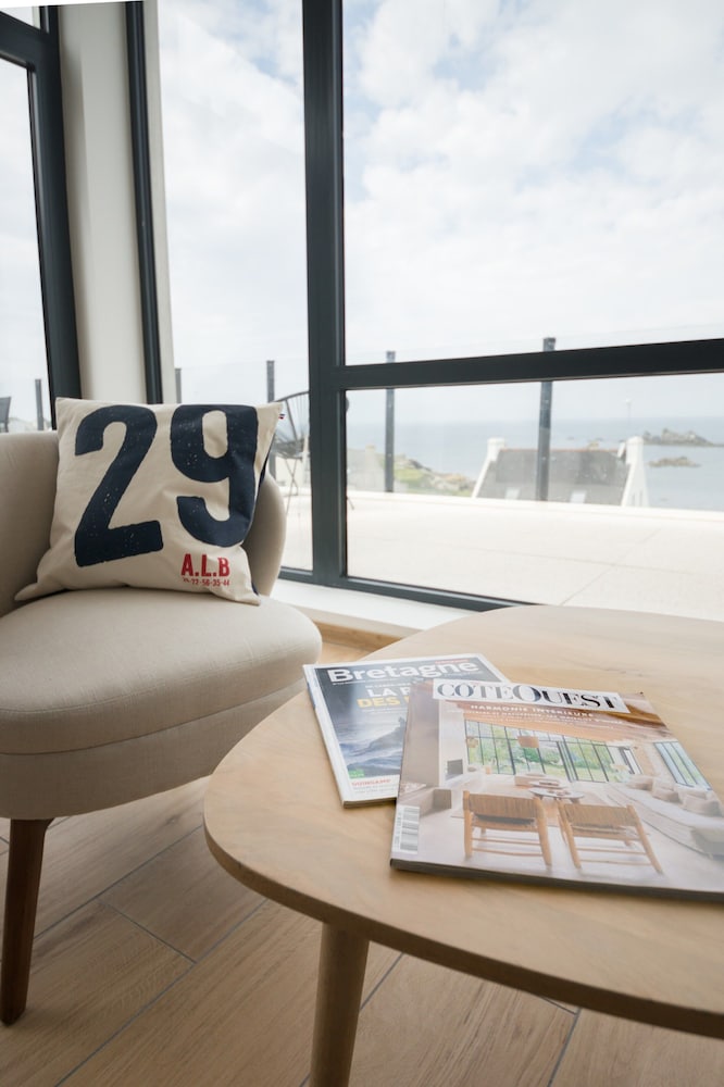 Apartment in Porspoder Near Plage du Bourg