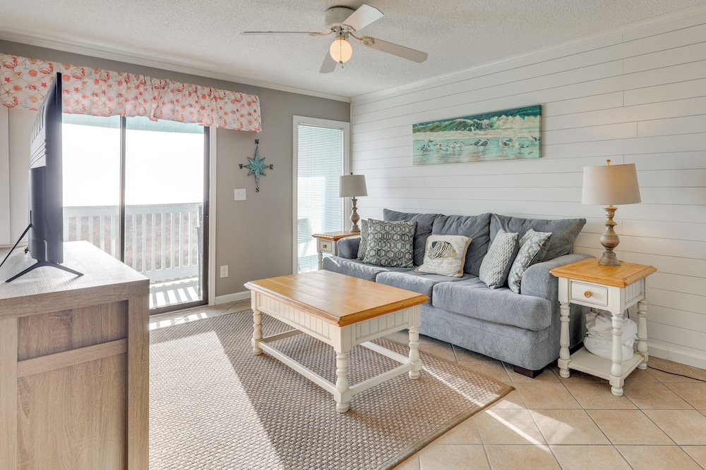 Balcony w/ Ocean Views: Carolina Beach Condo!