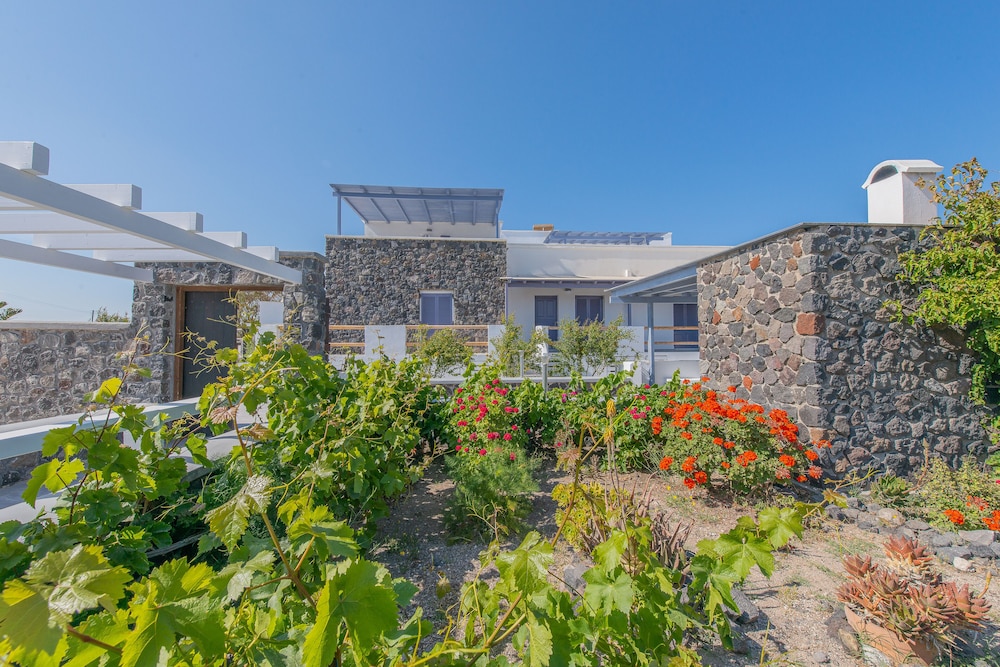 Hotel Golden Sunrise Suites