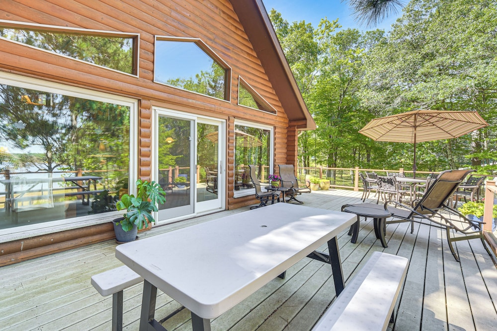Waterfront Escape on Big Sand Lake w/ Private Dock