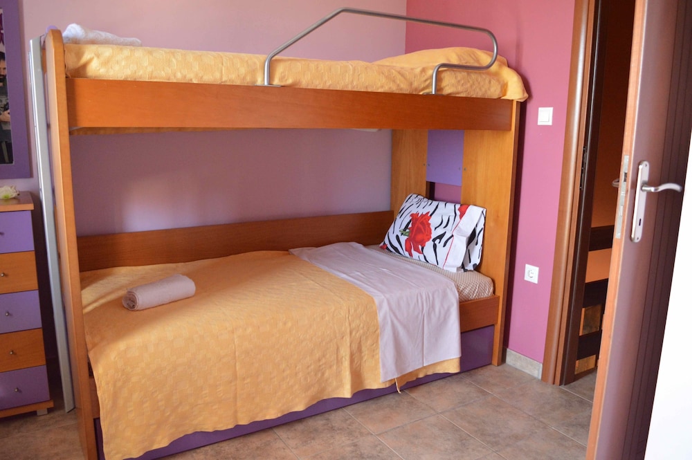 Sweet n' Cozy Maisonette view 2
