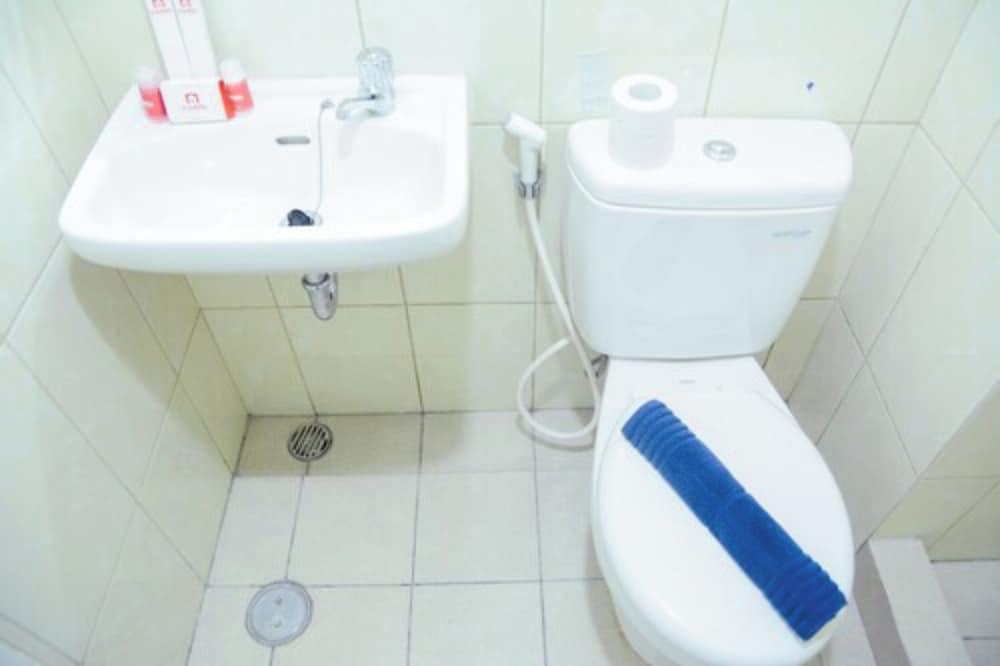 Comfortable 2BR Springlake Summarecon Apartment, เบคาซี - 18