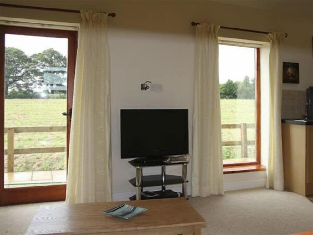 Lodge Cottage view 3