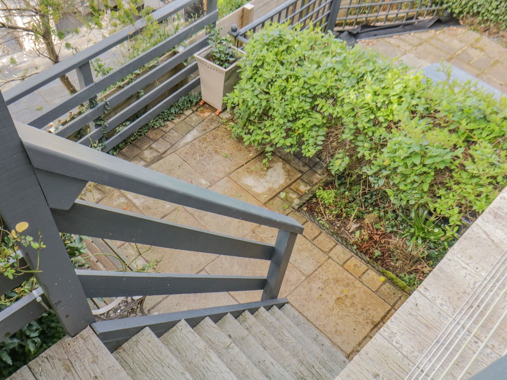 46 Crowthers Hill