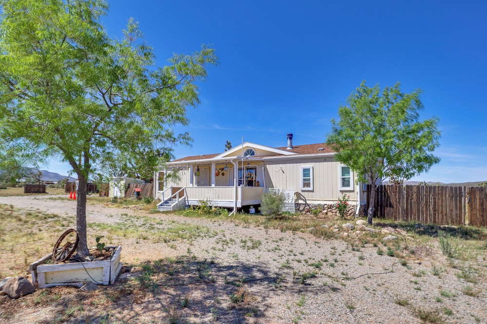 Quiet Dolan Springs Home w/ Patio, Mountain Views!