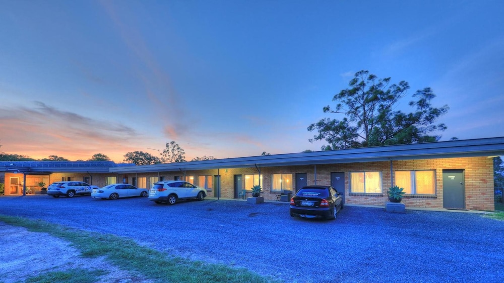 Hilldrop Motor Inn