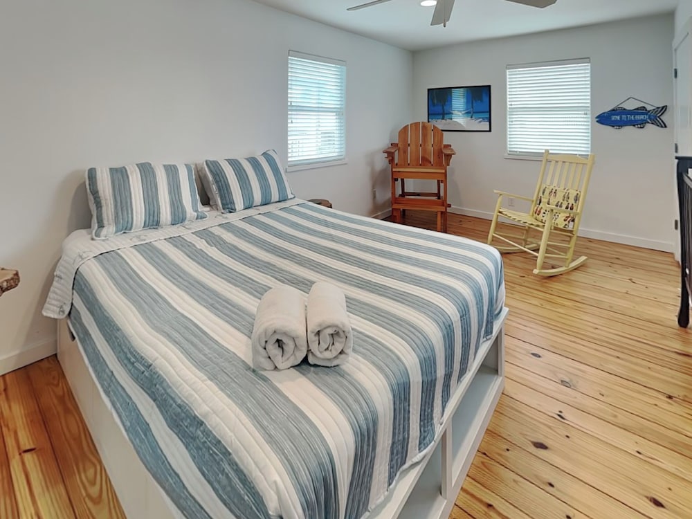 Seacasa 18 by Silver Sands Vacation Rentals