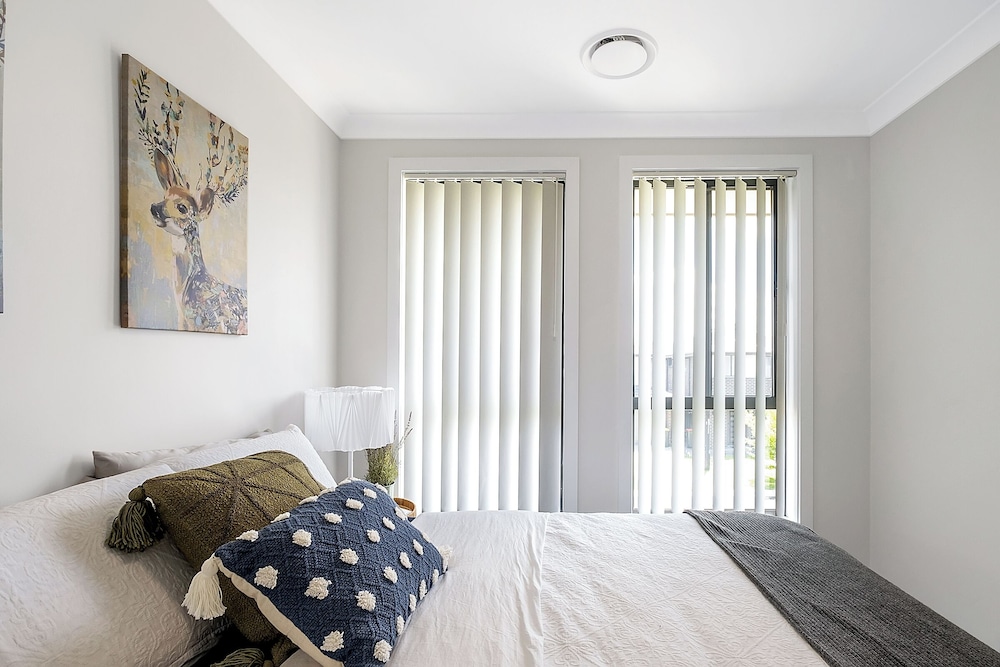 Kozyguru | Marsden Park | Charming 5Bed + Backyard